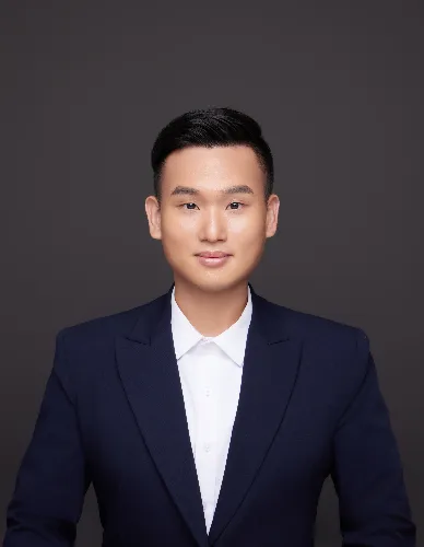 Tom